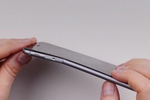 Apple recibe quejas de usuarios a los que el iPhone 6 se les dobló