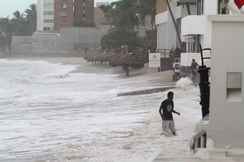 Norbert se degrada a tormenta tropical