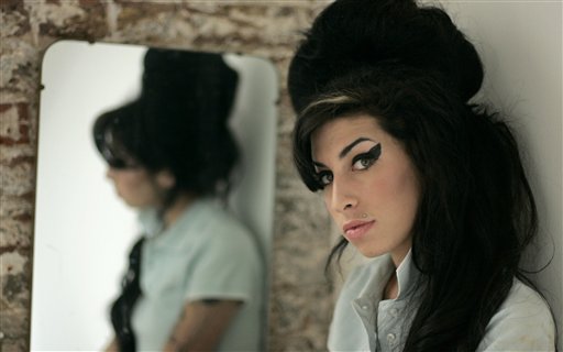 Familia de Amy Winehouse califica de “engañoso” un documental sobre su vida