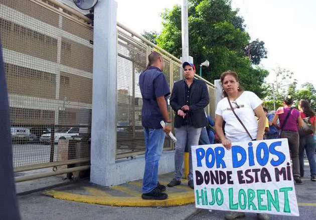 Uribe sugiere a venezolanos en Colombia interponer tutela para que no los expulsen