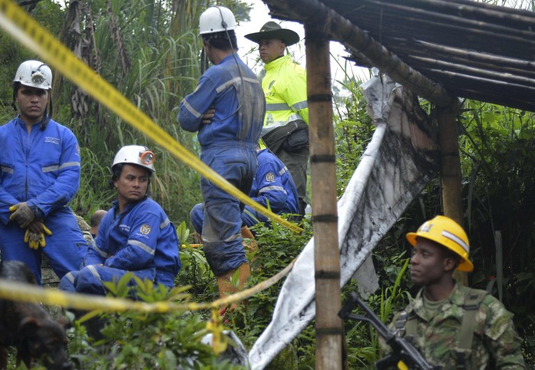 Confirman la muerte de los doce trabajadores atrapados en mina en Colombia (Fotos)