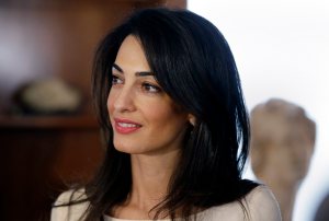 La esposa de George Clooney defenderá a esclavas sexuales yazidi de Estado Islámico