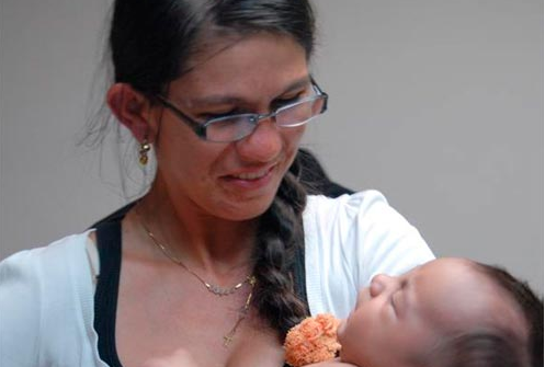 Habla la mamá del bebé rescatado en Valencia