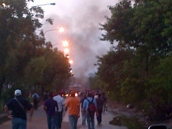 Zona norte de Barquisimeto colapsa por protesta (Fotos)