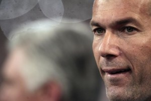 Zidane: Me molesta que me pregunten solo por James