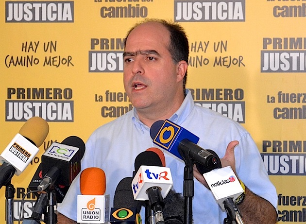 Oposición venezolana pide a senador Corker más presión en caso de presos políticos