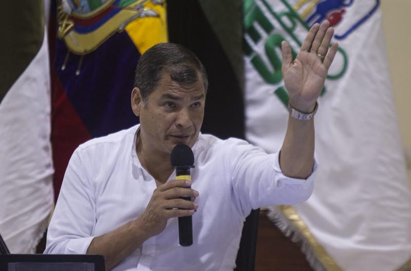 Fiscalía de Ecuador pide prisión preventiva para expresidente Correa