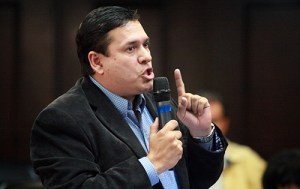 Abelardo Díaz: A Diosdado lo que le molestó fue que le desenmascara su falso patriotismo