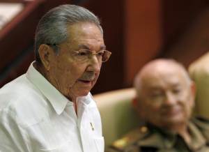 Castro rechaza sanciones de EEUU contra funcionarios venezolanos (Video)