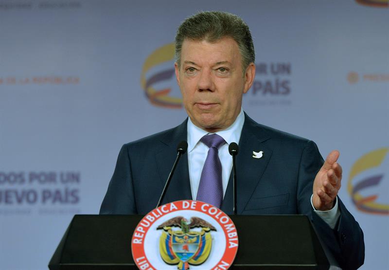 Santos se reunirá con negociadores de paz para planear agenda 2015