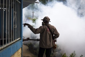 Autoridades en alerta ante repunte de casos de fiebre sospechosos de dengue en Anaco
