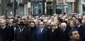 Líderes del mundo acuden a marcha en París para rendir tributo a víctimas de ataques