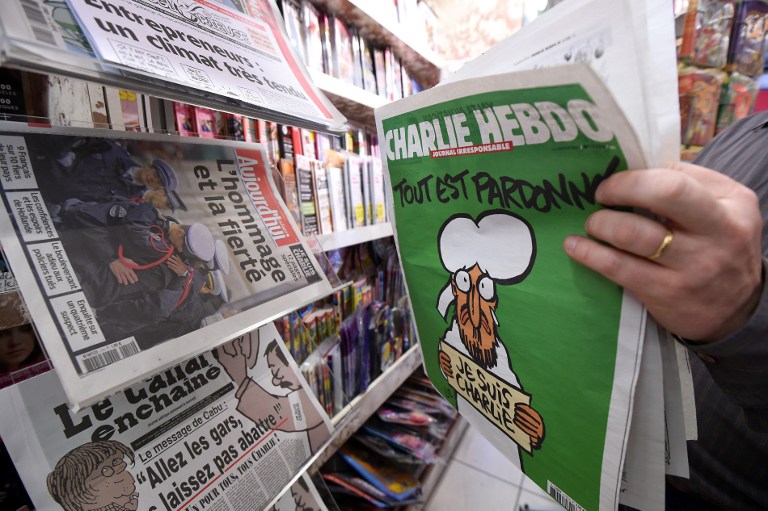 Charlie Hebdo vuelve a los kioscos con más calma pero el mismo combate