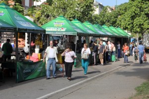 Mercados y ferias de hortalizas reanudan sus actividades en Baruta