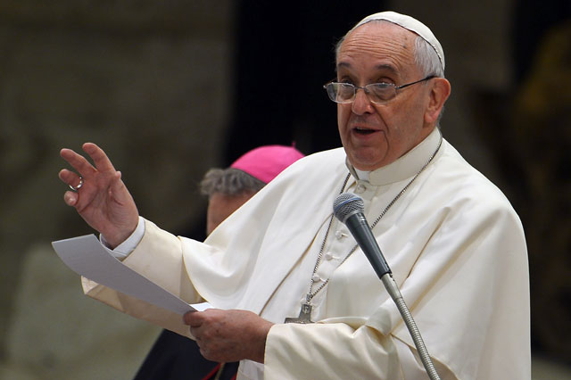 El Papa critica la sociedad que convierte el amor en un objeto de consumo