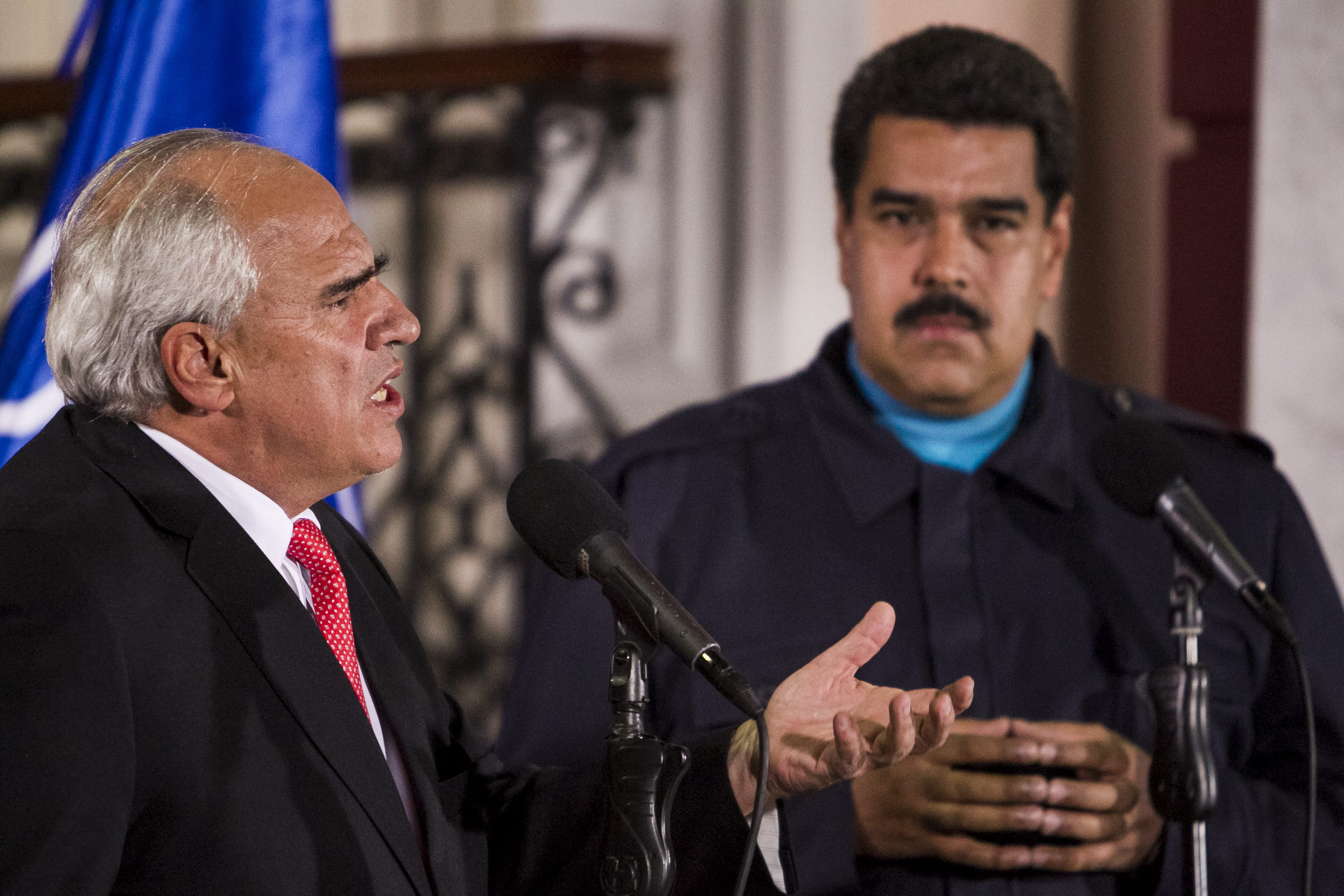 Los chavistas le piden a la oposición “retomar el camino del diálogo”