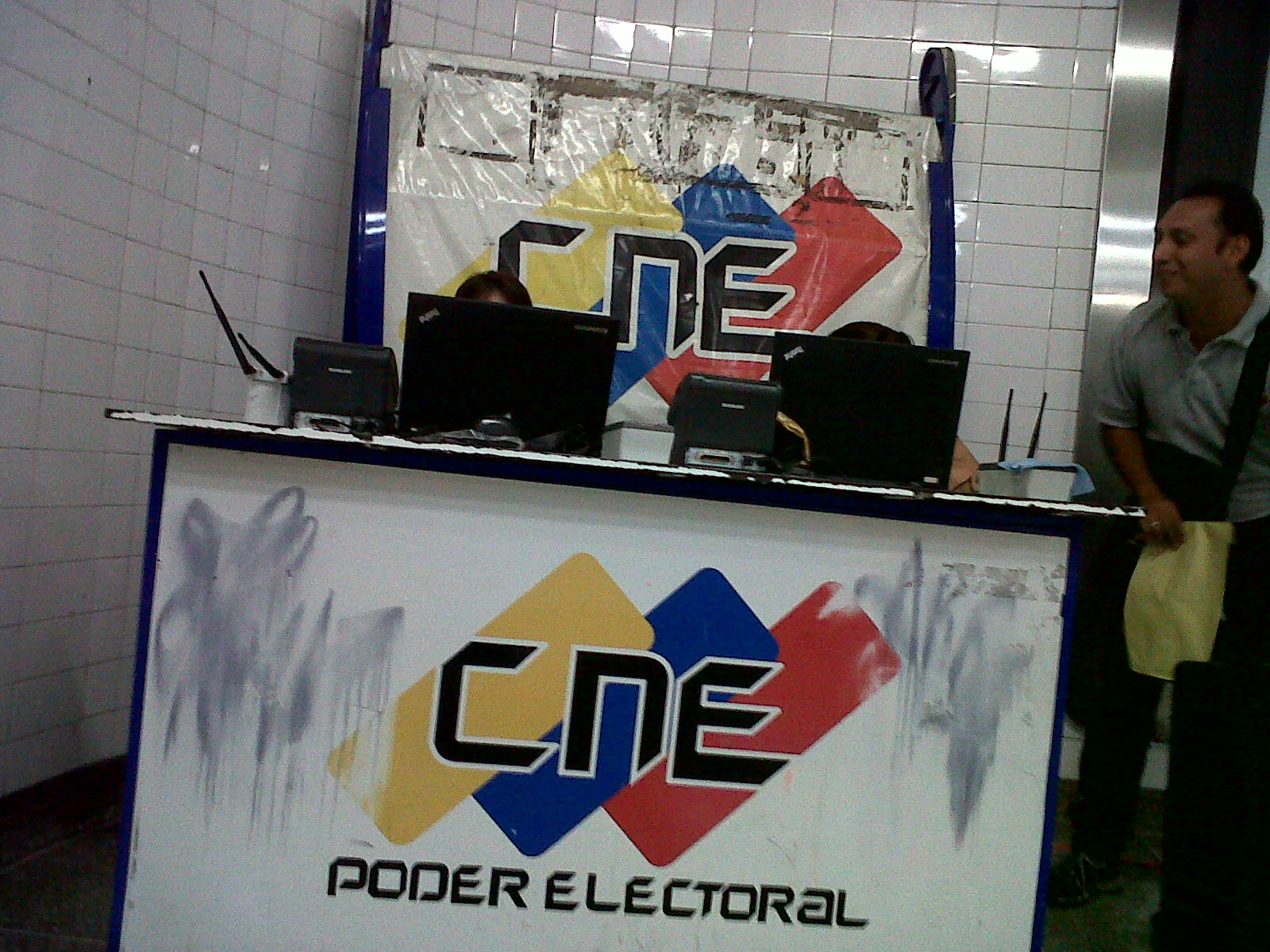 Abren nuevamente los puntos de registro electoral en estaciones del Metro de Caracas