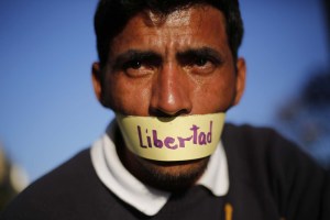 Aznar denuncia el inaceptable acoso a la oposición venezolana