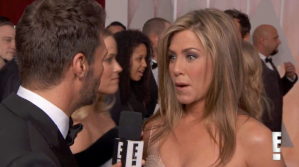 Reese Witherspoon le agarró el trasero a Jennifer Aniston en los Oscar