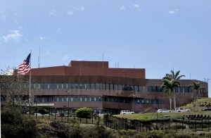 Han pasado más de dos meses, y nadie se ha ido de la embajada de EEUU en Caracas