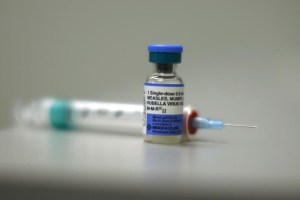 Chile llama a población a vacunarse por brote de sarampión en la región