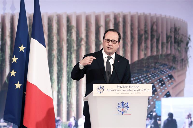 Hollande lamenta las víctimas del ataque terrorista en Túnez