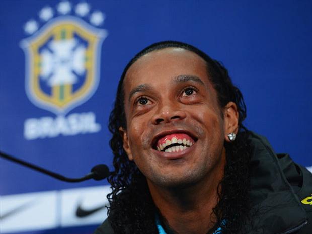 Ronaldinho-240213