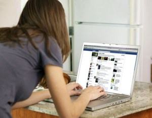 Usuarios de Facebook podrán transferirse dinero