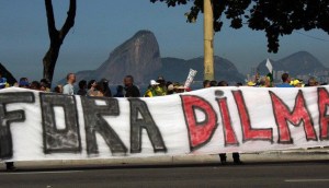“Fora Dilma” Los brasileños vuelven a la calle contra Rousseff (fotos)
