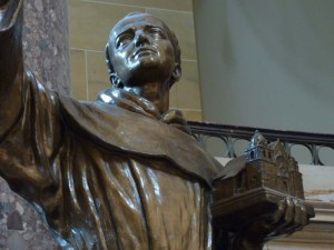 Rechazan propuesta de retirar estatua de Fray Junípero del Capitolio de EEUU