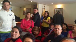 El Comercio de Ecuador relata las penurias de turistas venezolanos con tarjetas de crédito bloqueadas