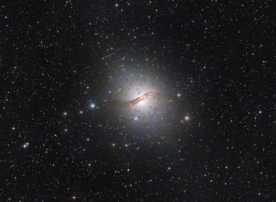 Descubren el lado oscuro de los cúmulos de estrellas (Fotos)