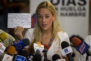 Lilian Tintori le pide a los Venezolanos fe y solidaridad #PapaSOSVenezuela