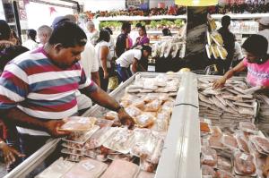Consumidores pagan hasta mil bolívares por un kilo de bistec en Morón