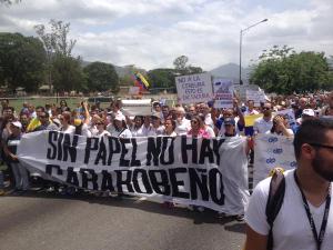 Sociedad civil, gremios y periodistas se movilizaron en apoyo al Diario El Carabobeño