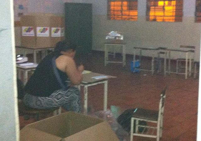 Extendieron las primarias del Psuv hasta las 10 pm por este gentío en las colas #SARCASMO