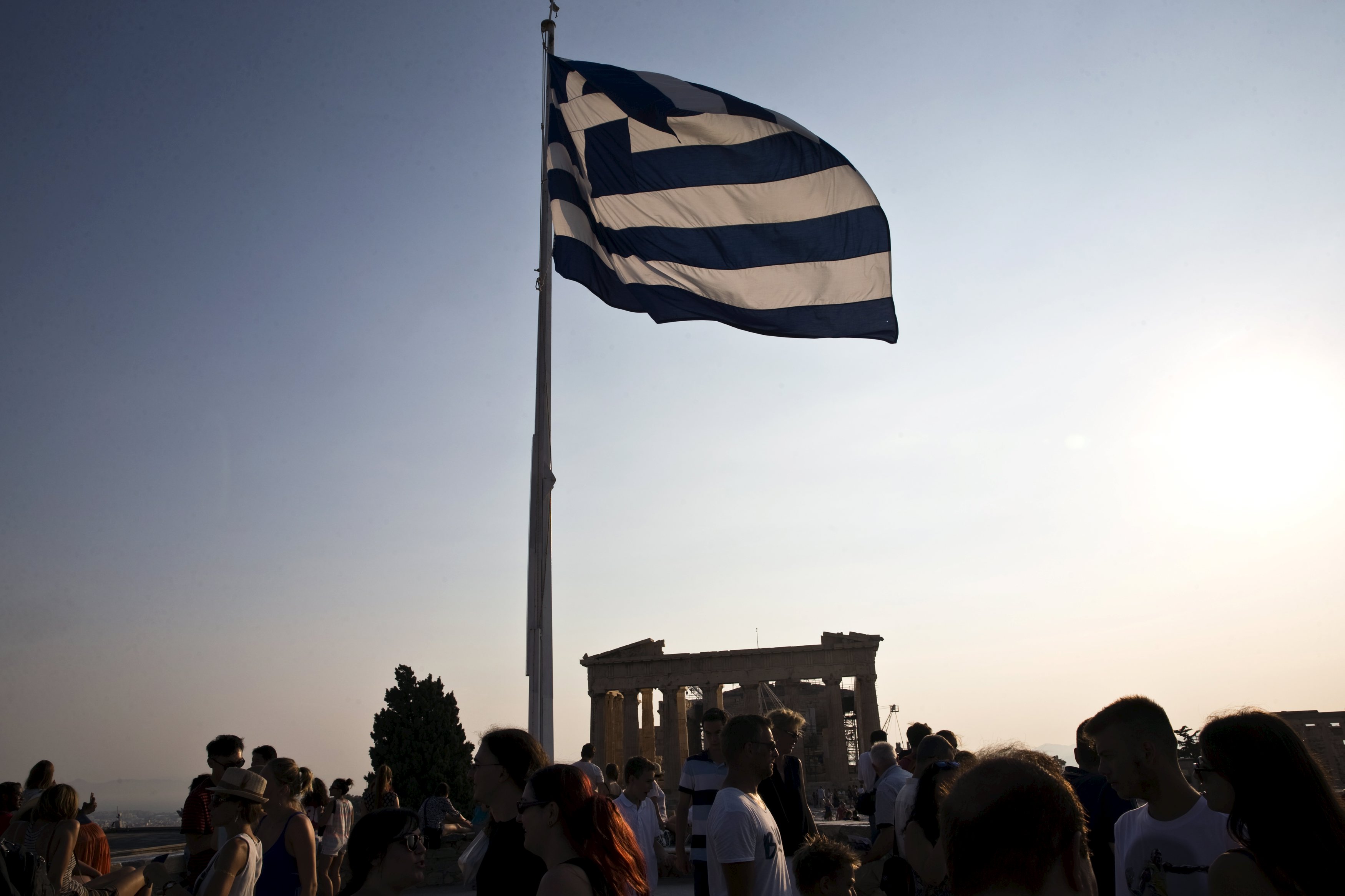 Los acreedores llegan a Grecia para cerrar el nuevo plan de rescate