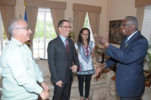 PM de Barbados le reafirmó a Arreaza el “apoyo total” del Caricom a la integridad territorial de Guyana