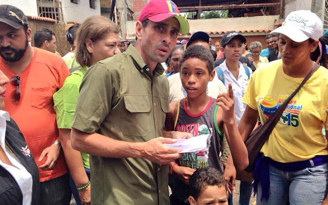 Capriles: No hay salidas mágicas para cambiar al gobierno