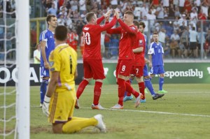 Inglaterra es el primer clasificado, España recupera liderato y Rusia con chance para la Eurocopa