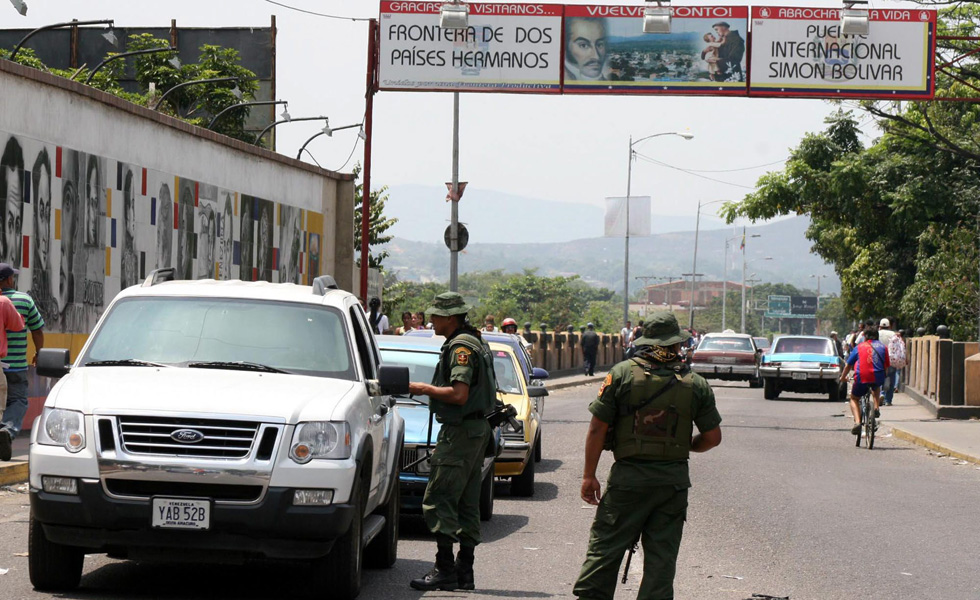 Maduro anuncia Estado de Excepción en el Zulia, cierra el paso fronterizo y moviliza tres mil soldados a la zona