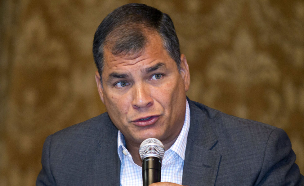 Correa dice que Celac realiza nuevas gestiones para reunir a Santos y Maduro