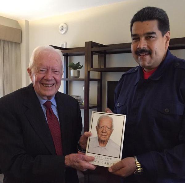 Maduro se reunió con Jimmy Carter en EEUU