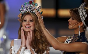 Mariam Habach, representante de Lara, es la Miss Venezuela 2015