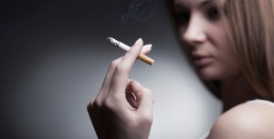 Este medicamento para dejar de fumar es más eficaz en mujeres