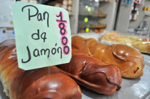 Panaderías de Maracay comenzaron a vender pan de jamón