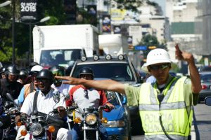 Caos en Caracas por cierre de la Francisco Fajardo