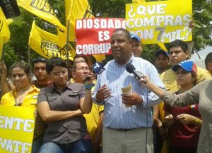 Ramírez Colina: Maduro anunció medidas para empobrecer más a los venezolanos