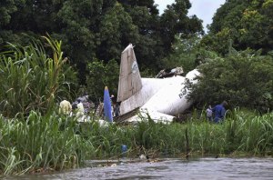 Al menos 40 muertos al estrellarse un avión de carga en Sudán del Sur