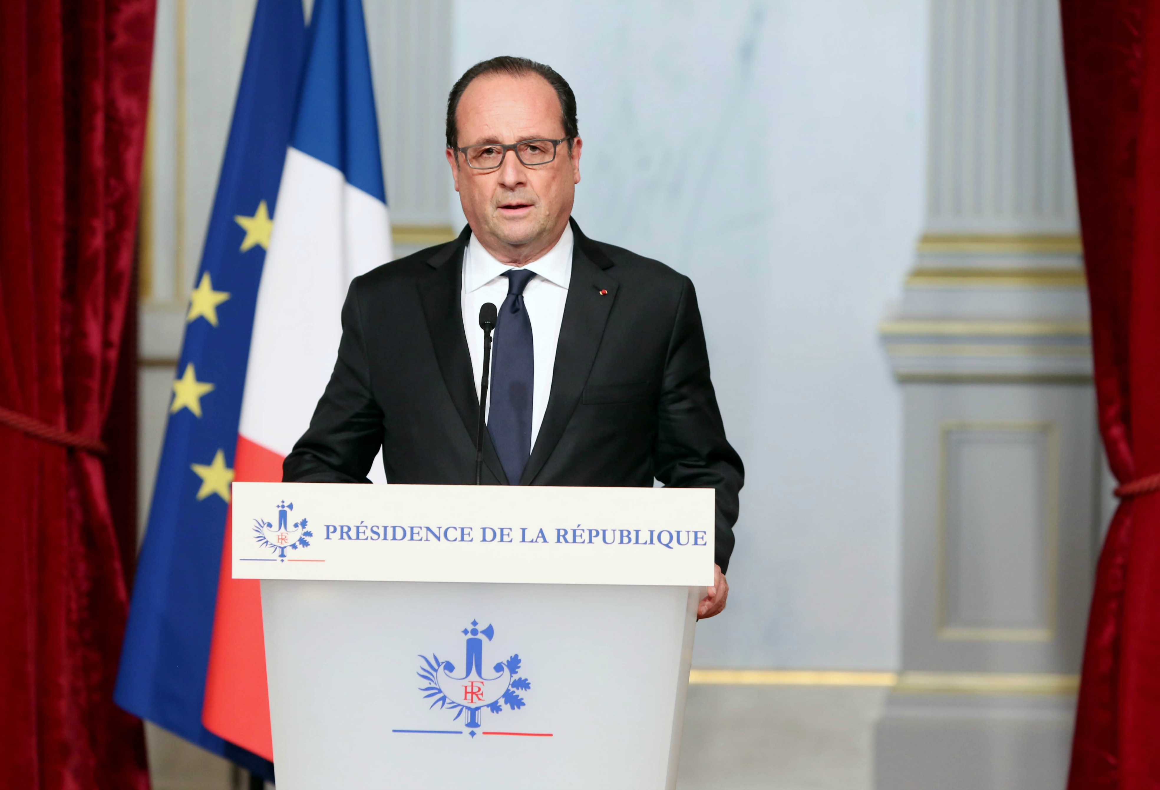 Francia destinará más de dos mil millones de euros al empleo